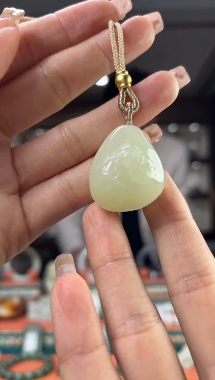 【闪购商品】和田玉颈饰未镶嵌佩佩