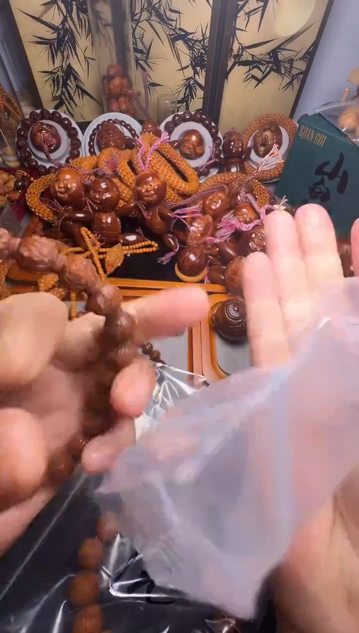 手串橄榄核白菜的