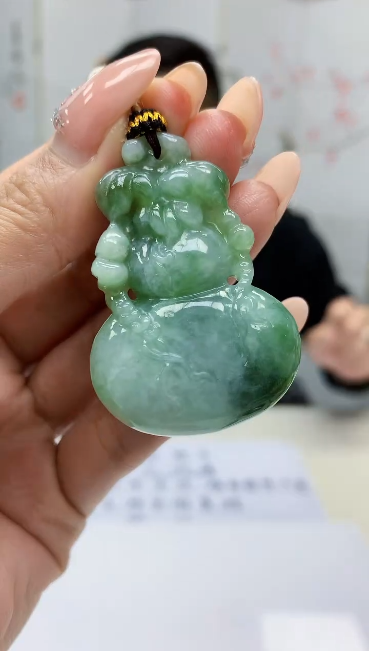 【闪购商品】定制翡翠未镶嵌5152MM-毛货挂件79
