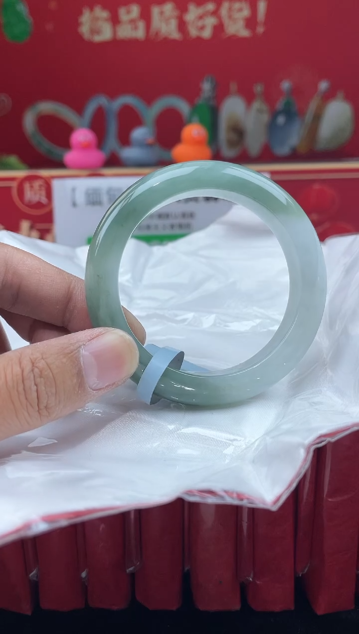 【闪购商品】翡翠手镯未镶嵌手镯1