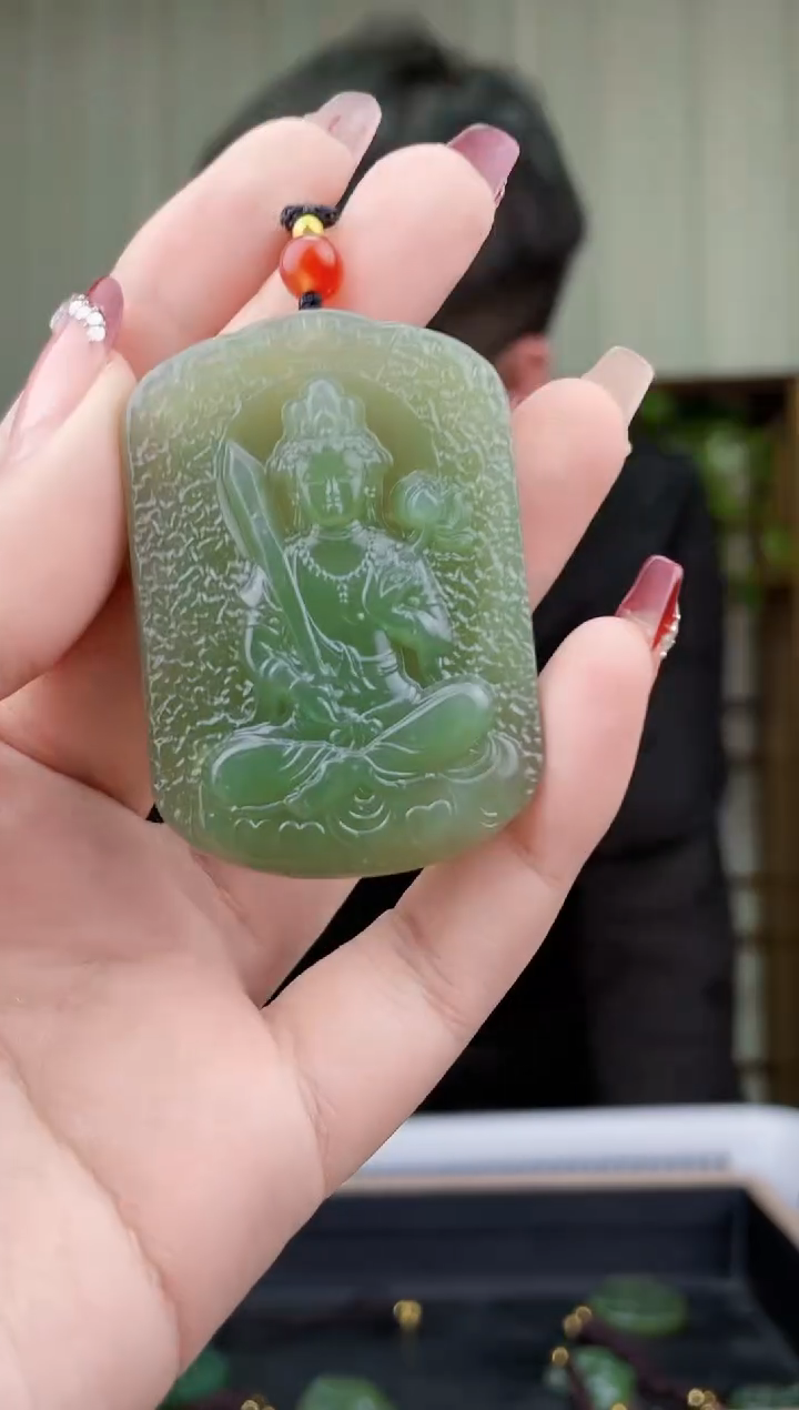 【闪购商品】和田玉挂件未镶嵌拍一发一，多样性发货！