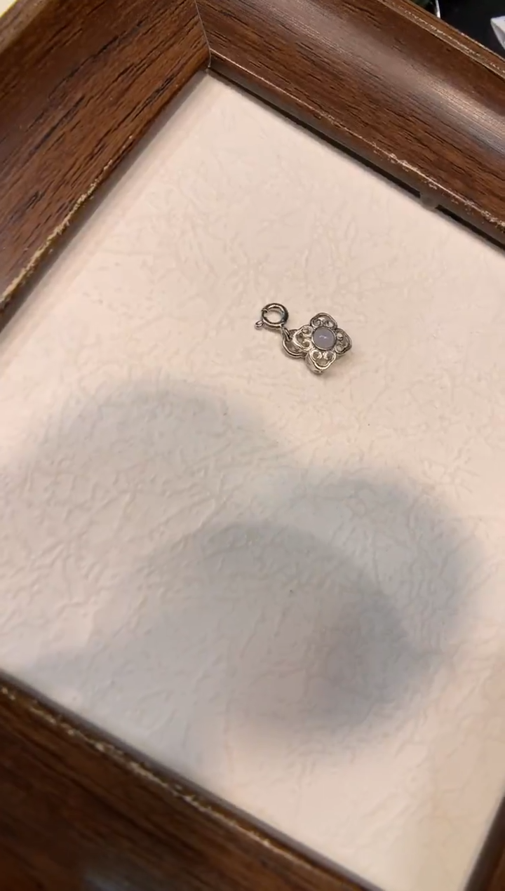 颈饰银S925镶嵌翡翠蛋面