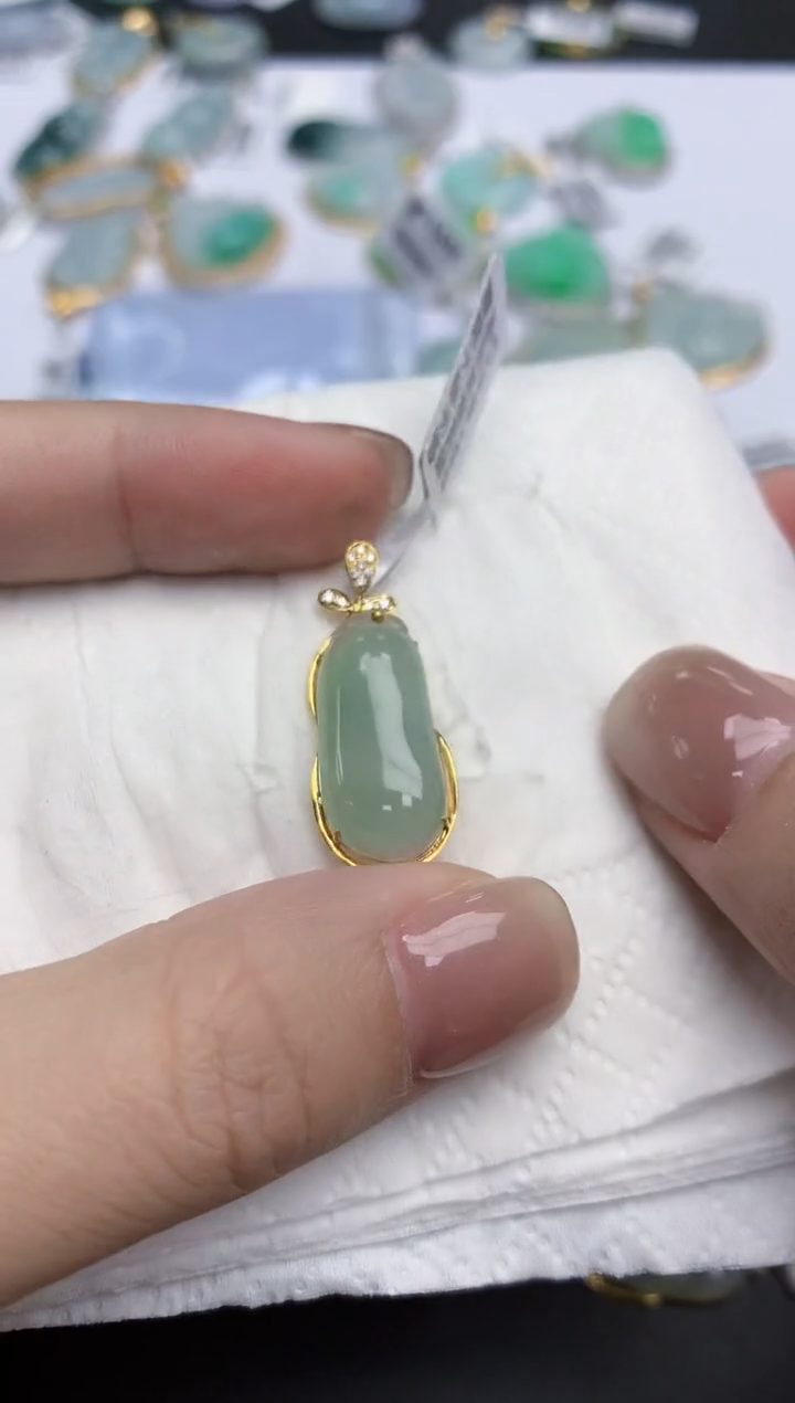 【闪购商品】翡翠颈饰18K金镶嵌天然缅甸翡翠A货