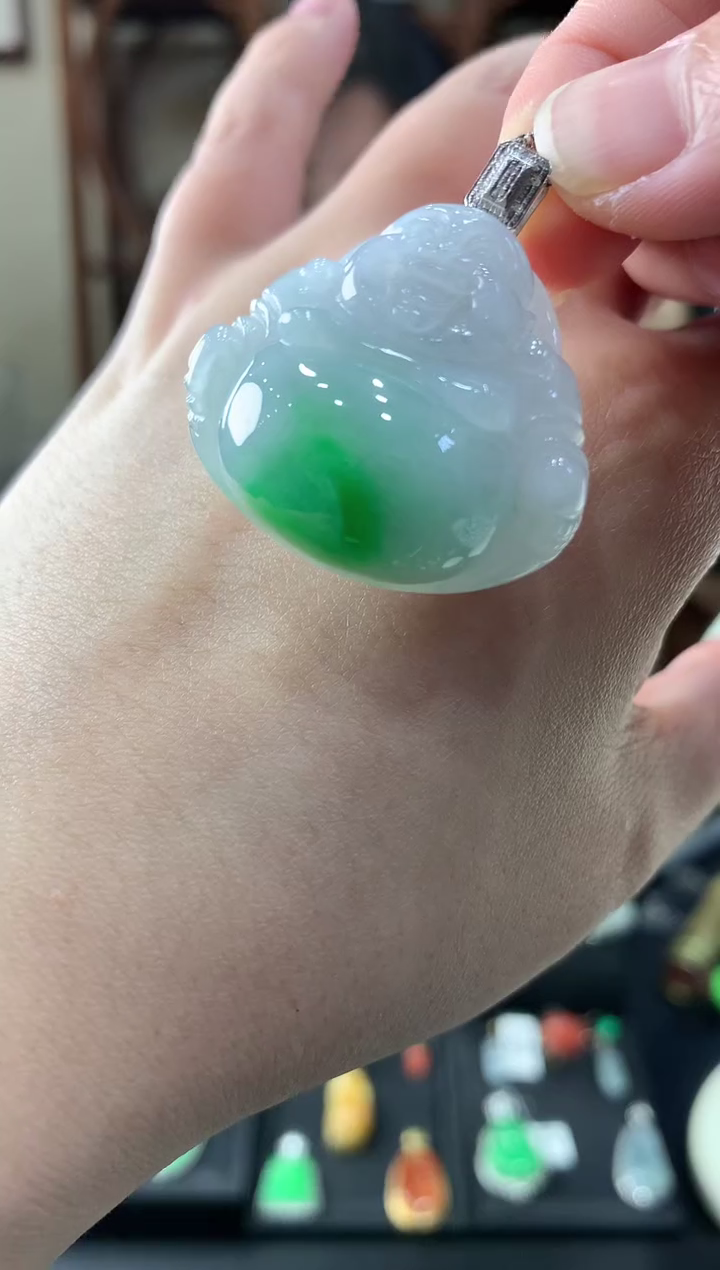 【闪购商品】翡翠吊坠(不含链)18K金镶嵌挂件