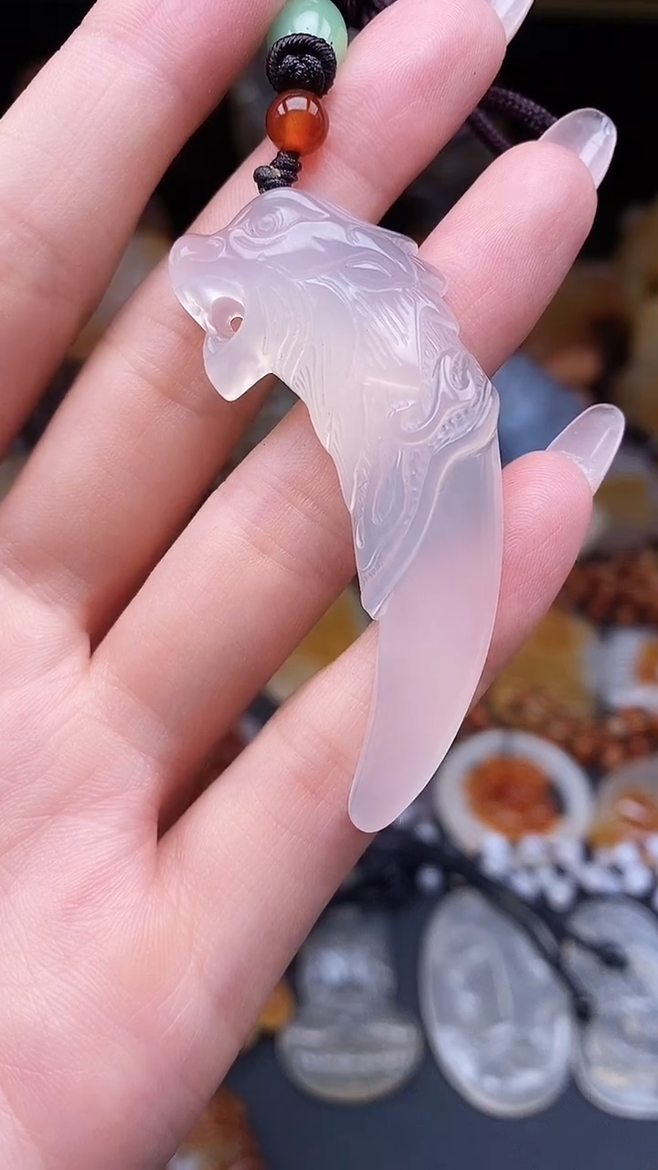 玛瑙/玉髓颈饰未镶嵌dd
