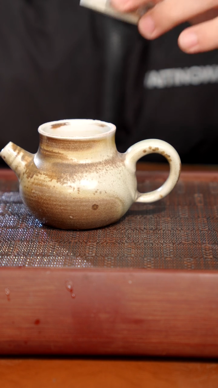 陶瓷奢瓷/瑞寅柴烧茶器（壶）432微瑕