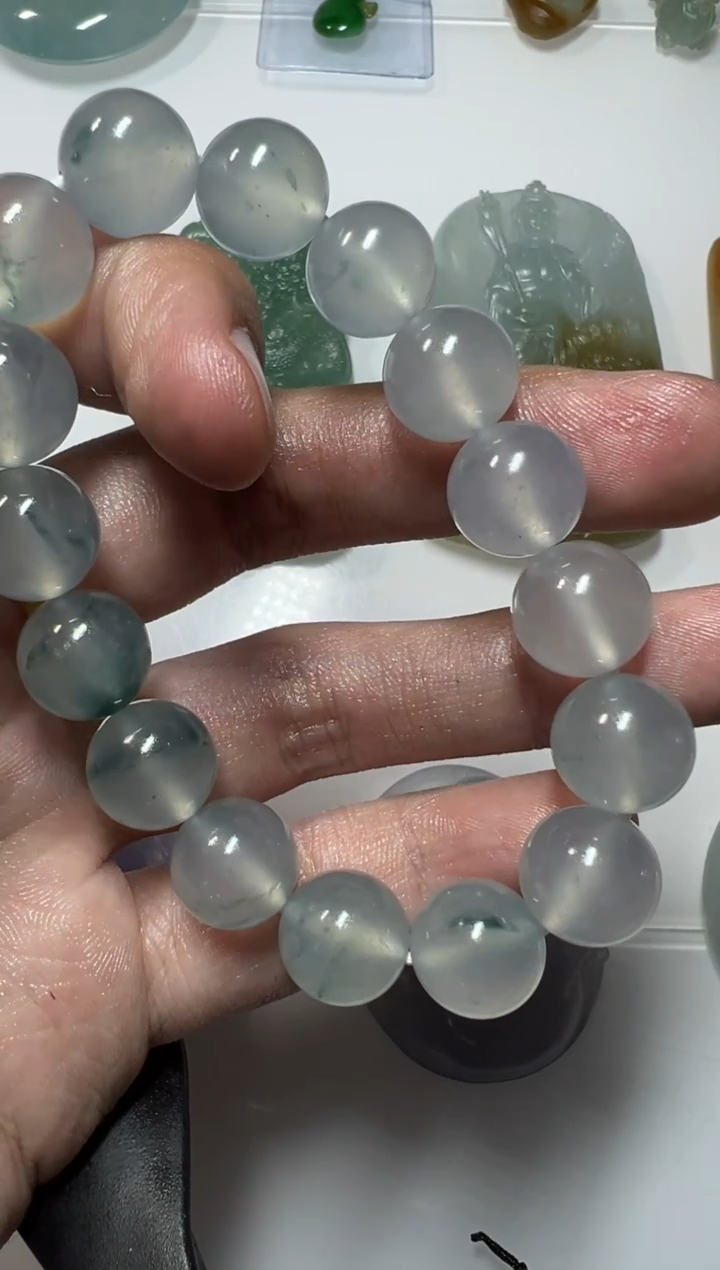 未镶嵌定制翡翠手串