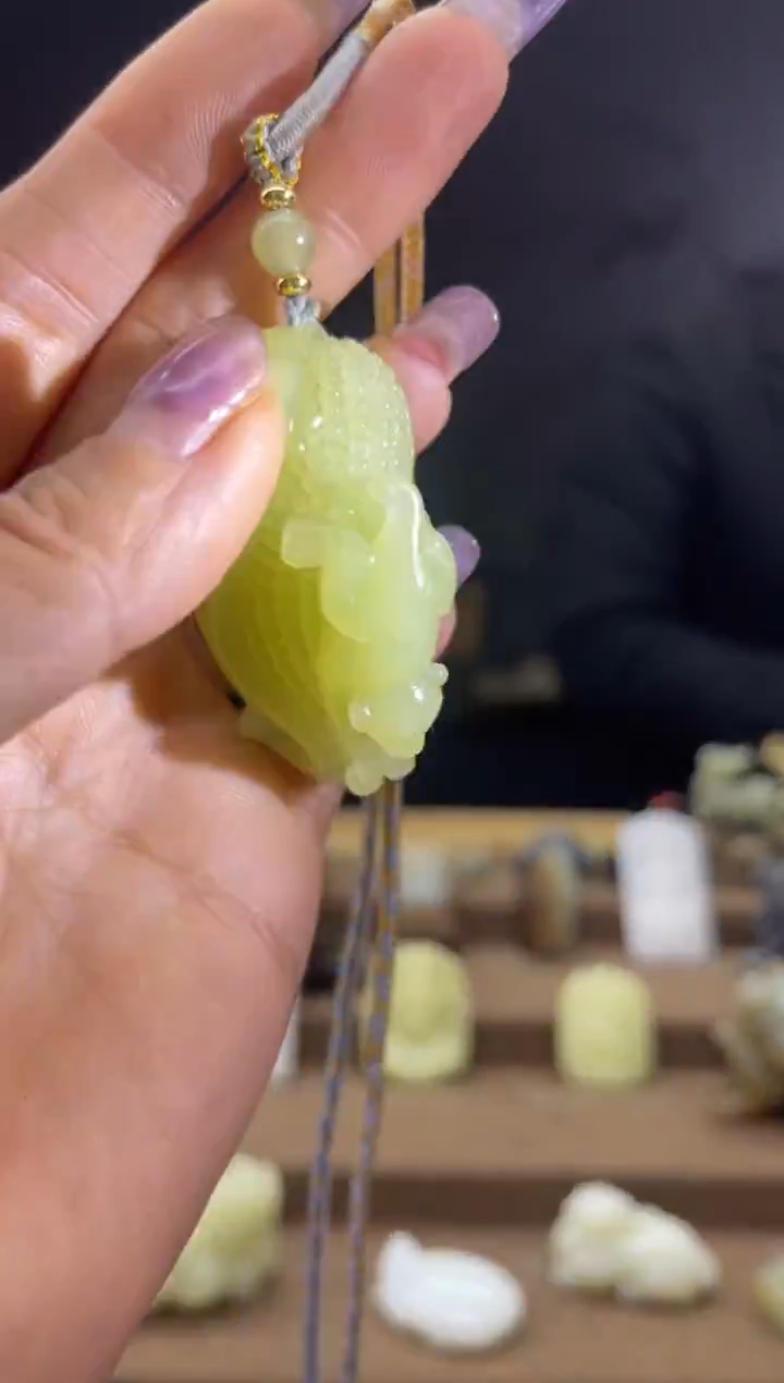 颈饰未镶嵌和田玉1