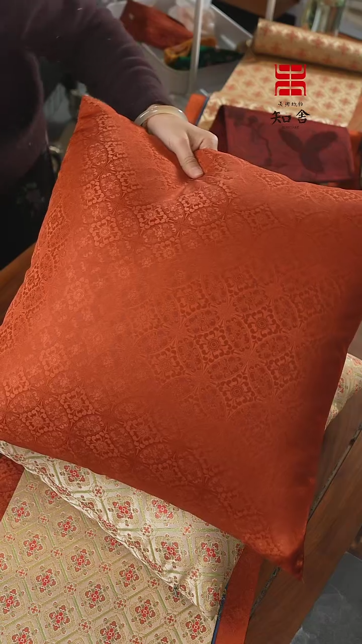 【闪购商品】正方形靠枕···········