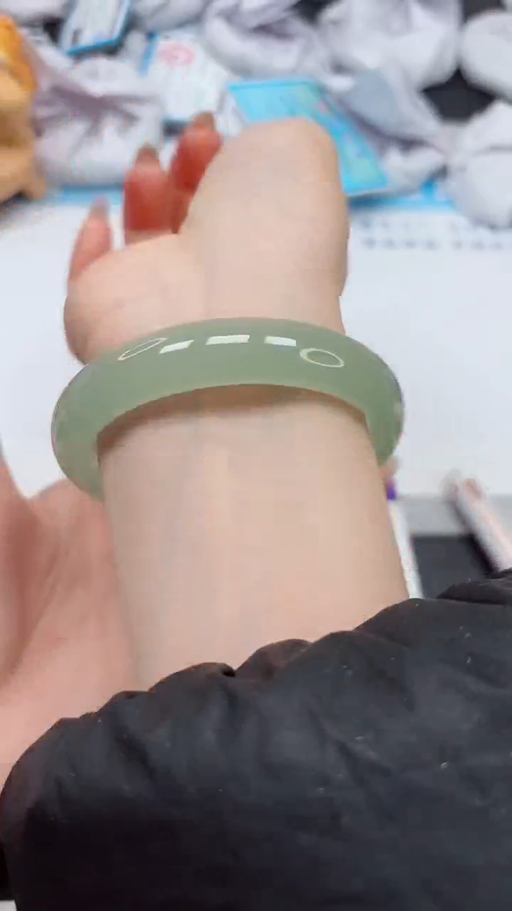 【闪购商品】石英质玉手镯未镶嵌729---60