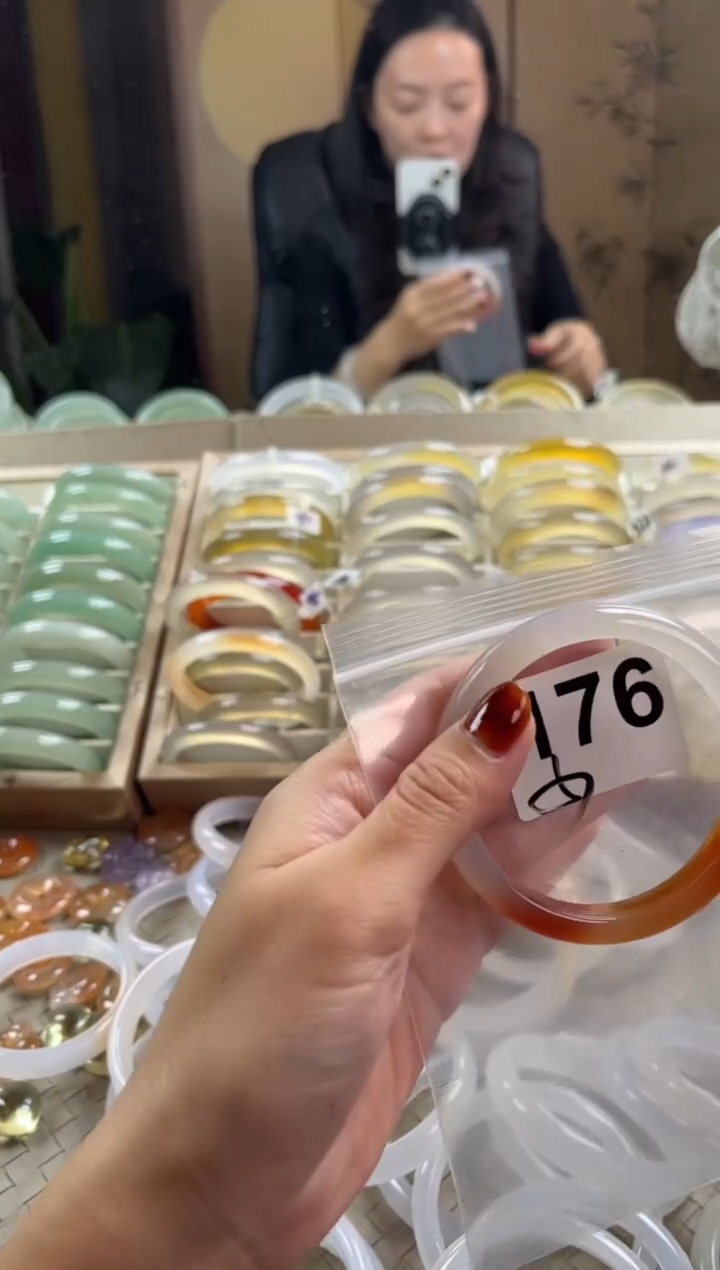 手镯玛瑙/玉髓未镶嵌176