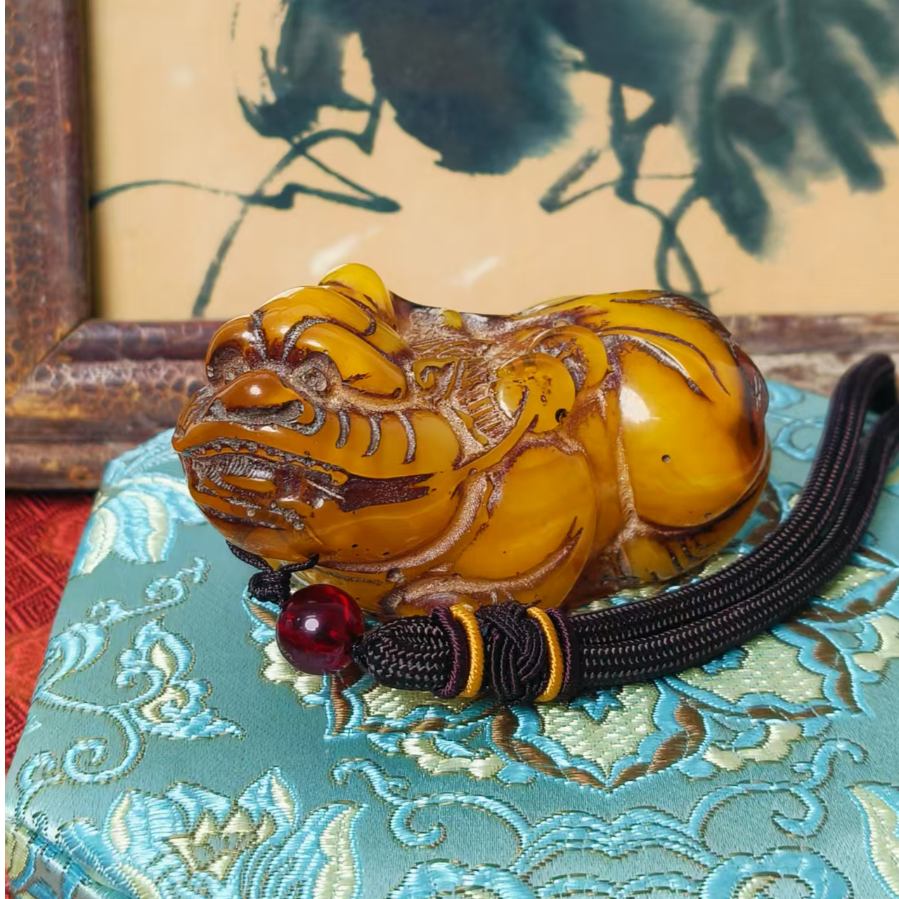 陆国风复古貔貅手把件