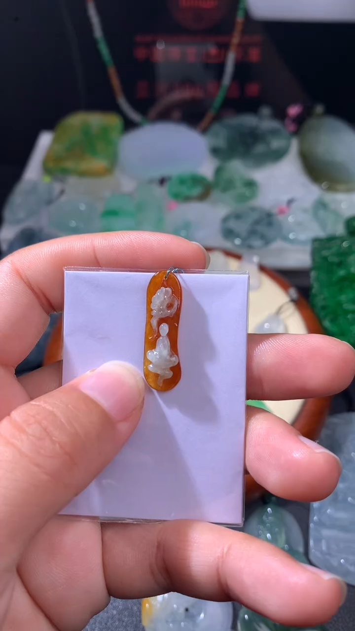 未镶嵌定制翡翠      
