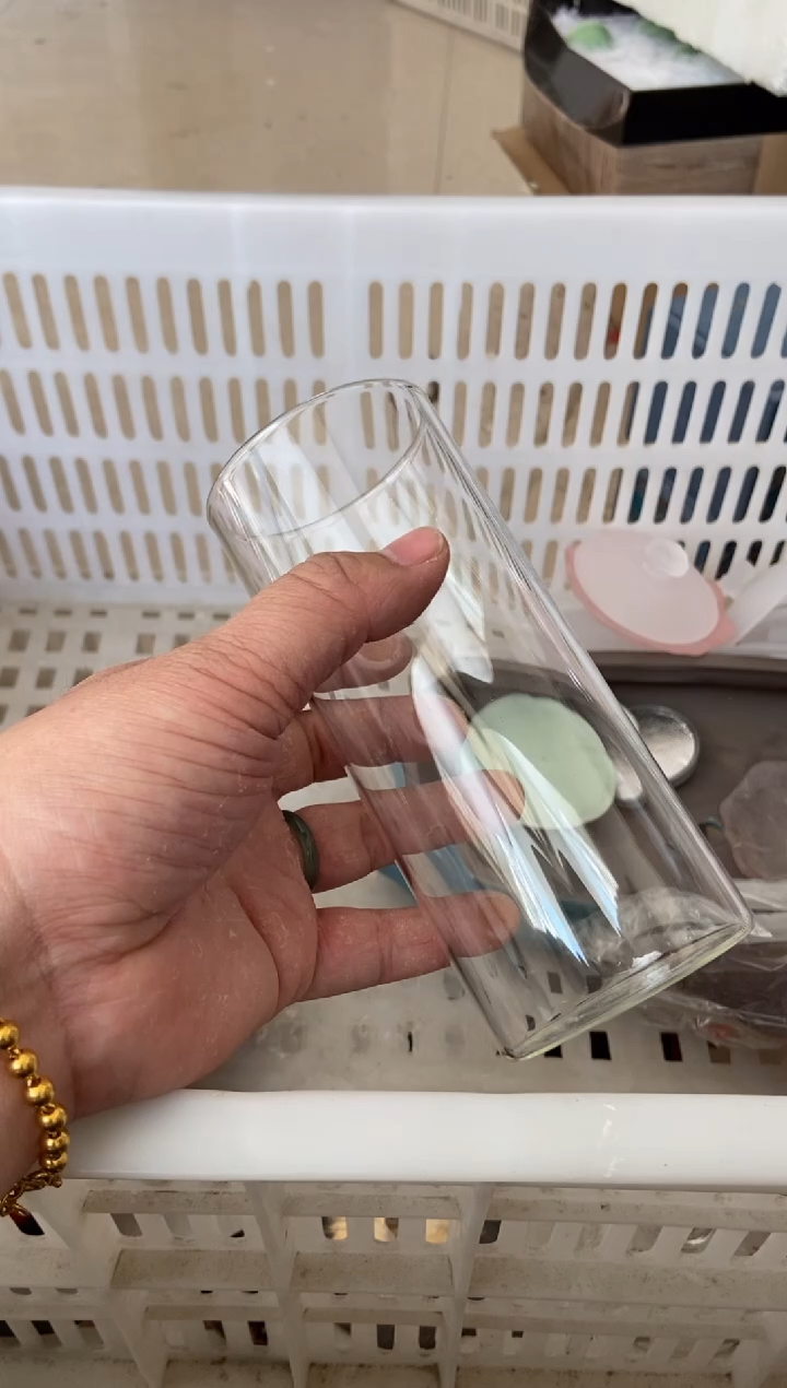 杯无运费险有瑕疵的摄影的产品有使用过的痕迹有点脏介意勿拍