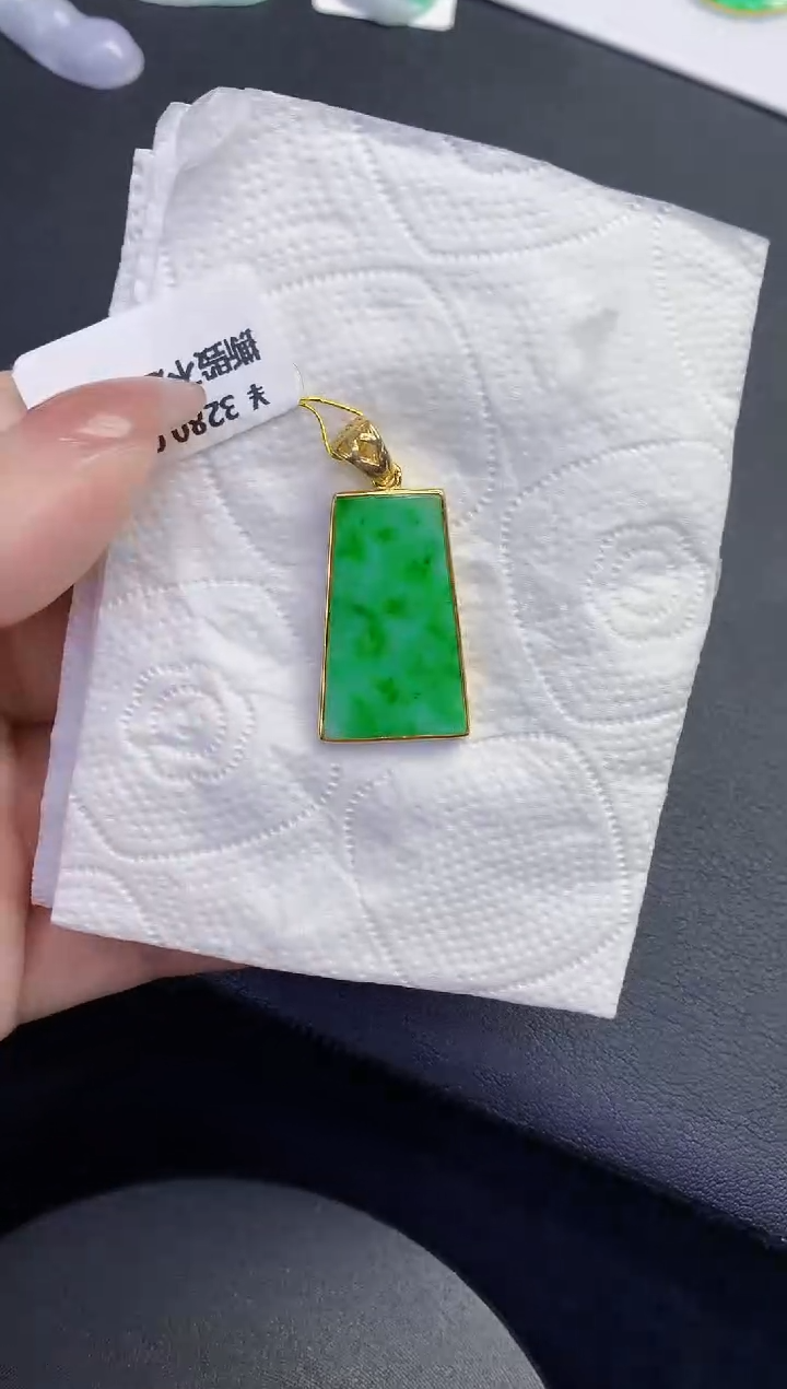 颈饰未镶嵌翡翠缅甸天然翡翠a货