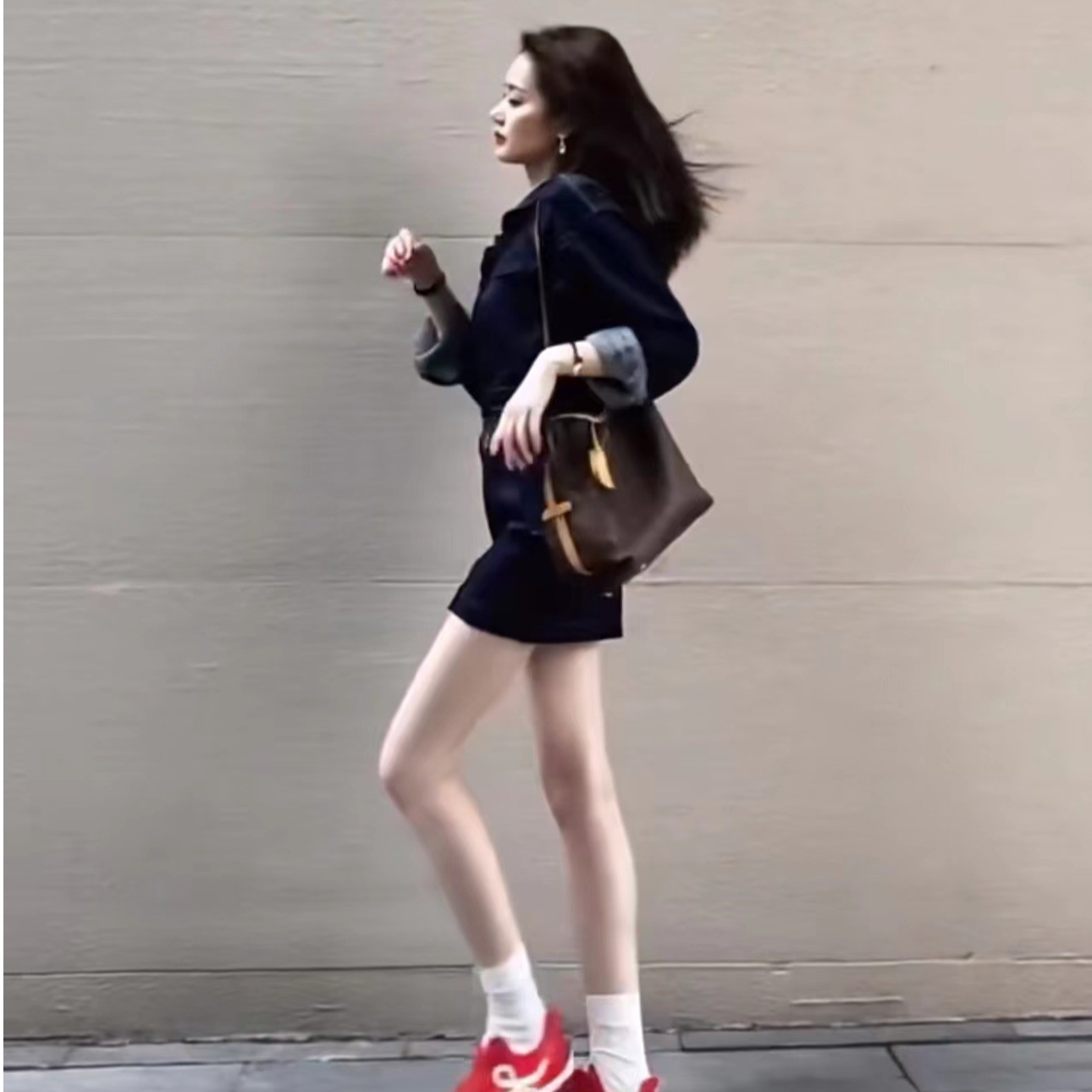 【专柜撤柜】经典时尚休闲百搭包包亲子同款包包A2