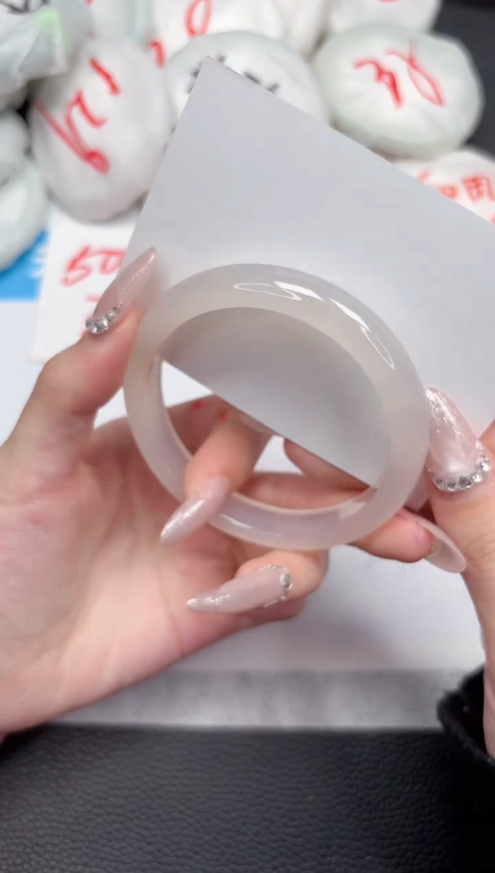 【闪购商品】石英质玉手镯未镶嵌458-58.1