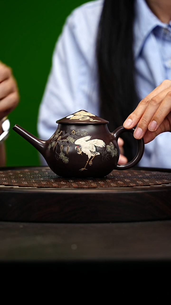 宜兴原矿高端紫砂 百目紫茄泥240cc