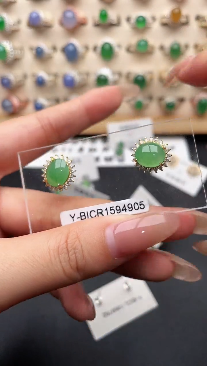 未镶嵌戒指翡翠一物一证一礼盒