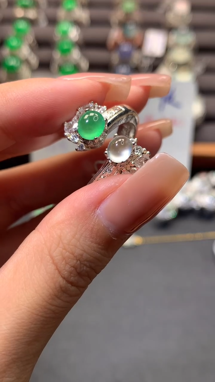 翡翠裸石未镶嵌冰蛋戒面缅甸翡翠