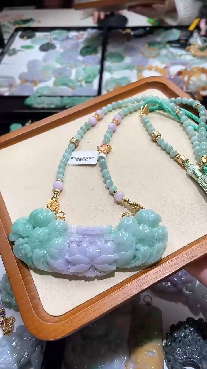 【闪购商品】翡翠颈饰未镶嵌吊坠