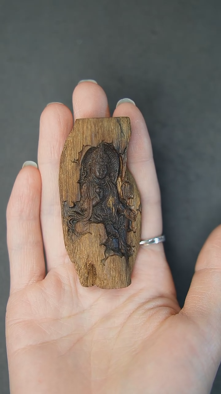 【闪购商品】沉香吊坠19.4g正区富森红土老料挂坠