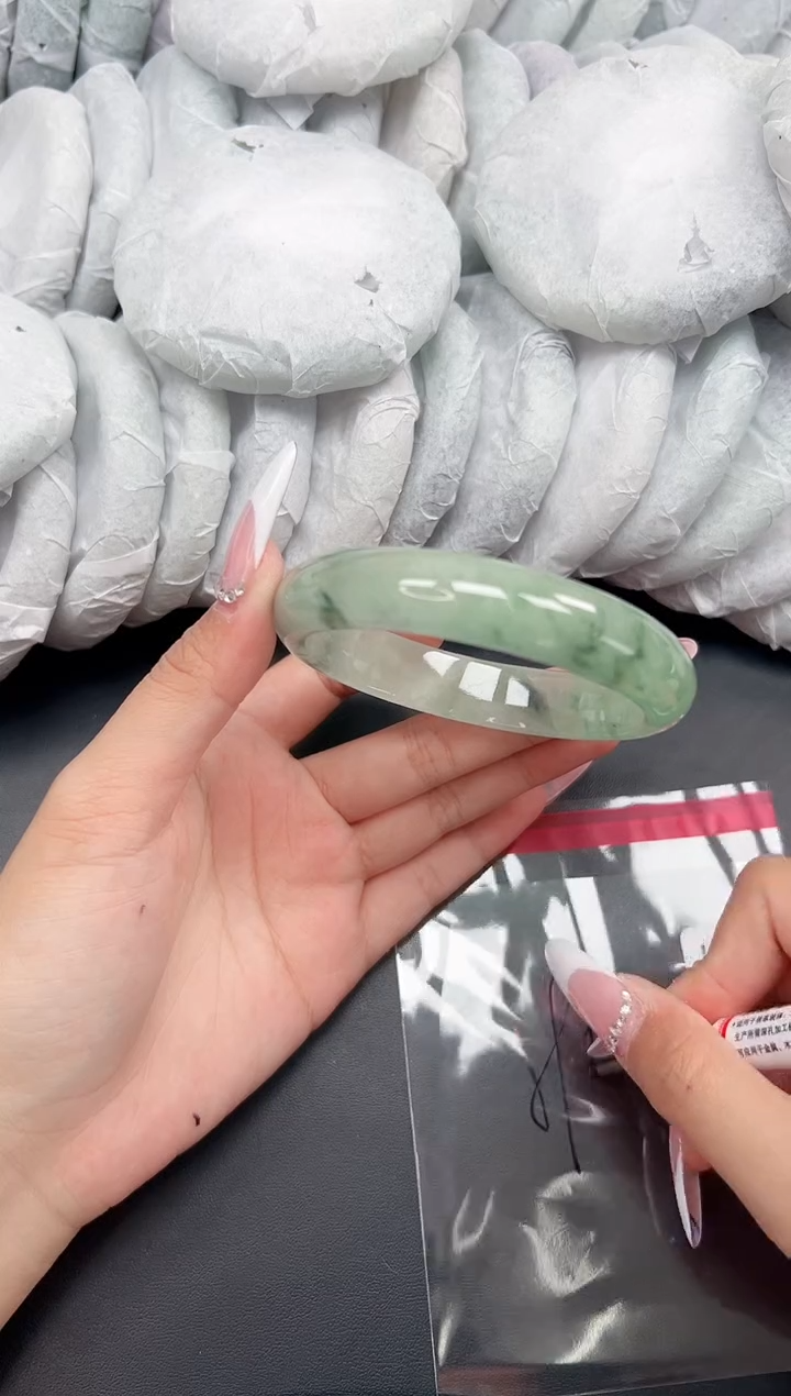 精品手镯，一物一拍J-005