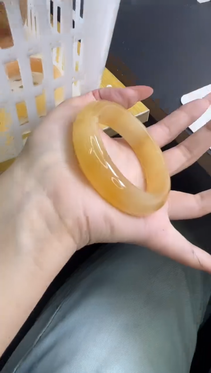 【闪购商品】石英质玉手镯未镶嵌370/55.5