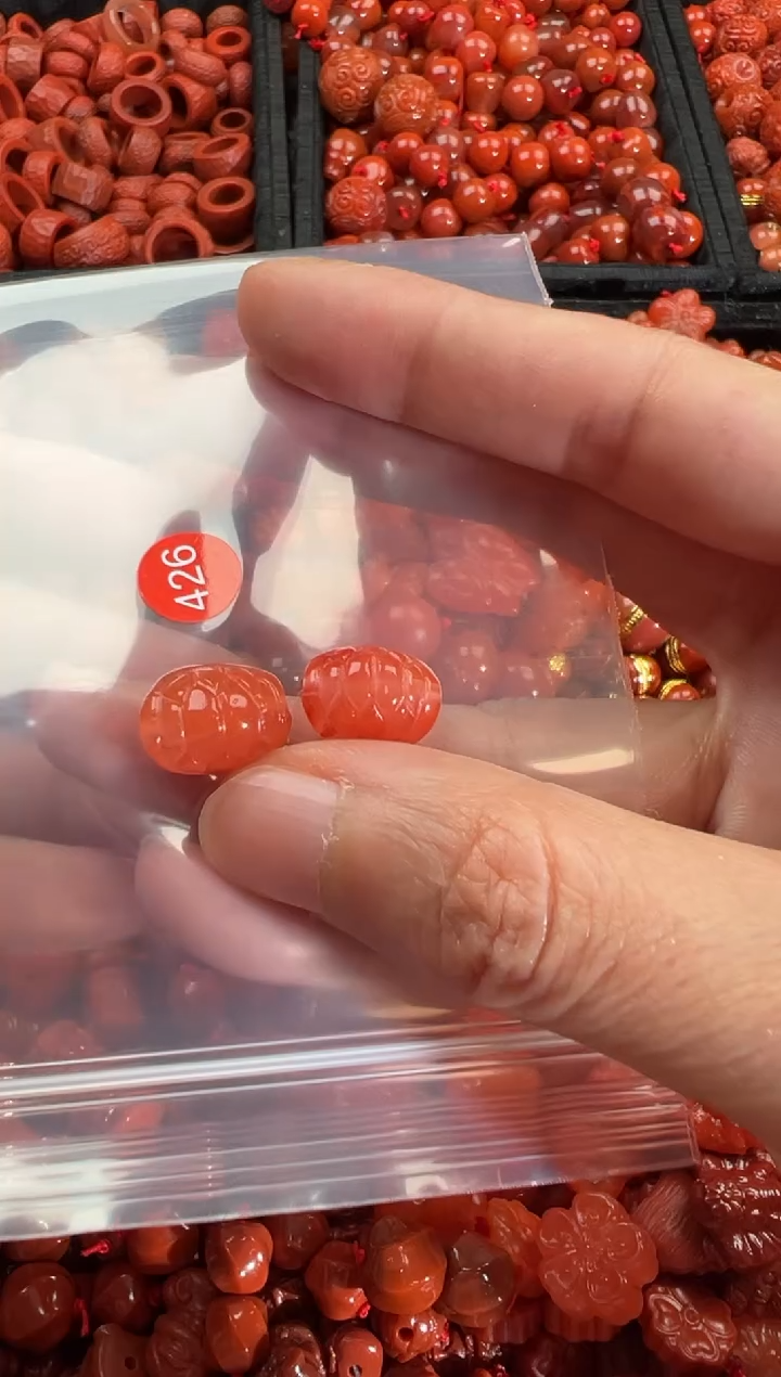 【闪购商品】南红玛瑙颈饰未镶嵌1