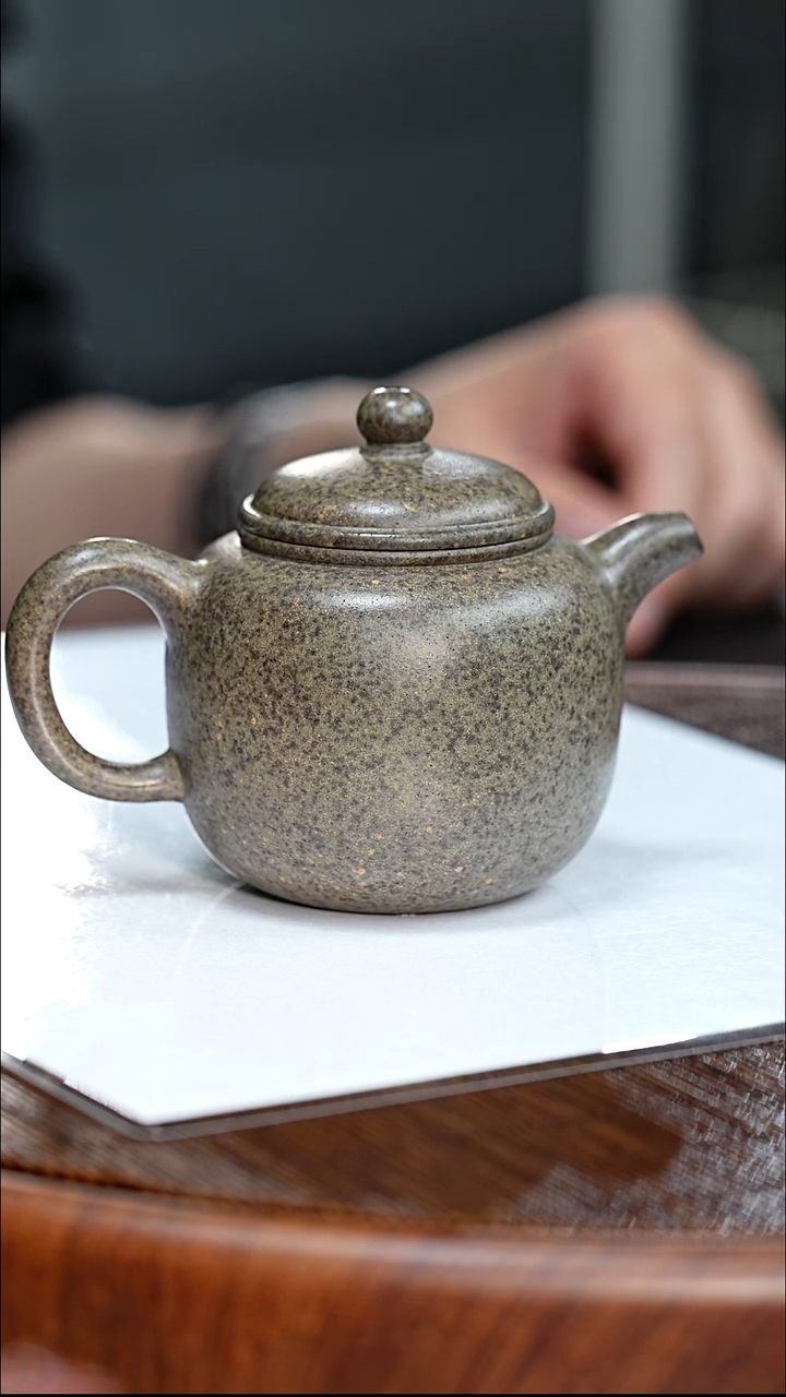 宜兴原矿高端紫砂 九龄君子兰200cc