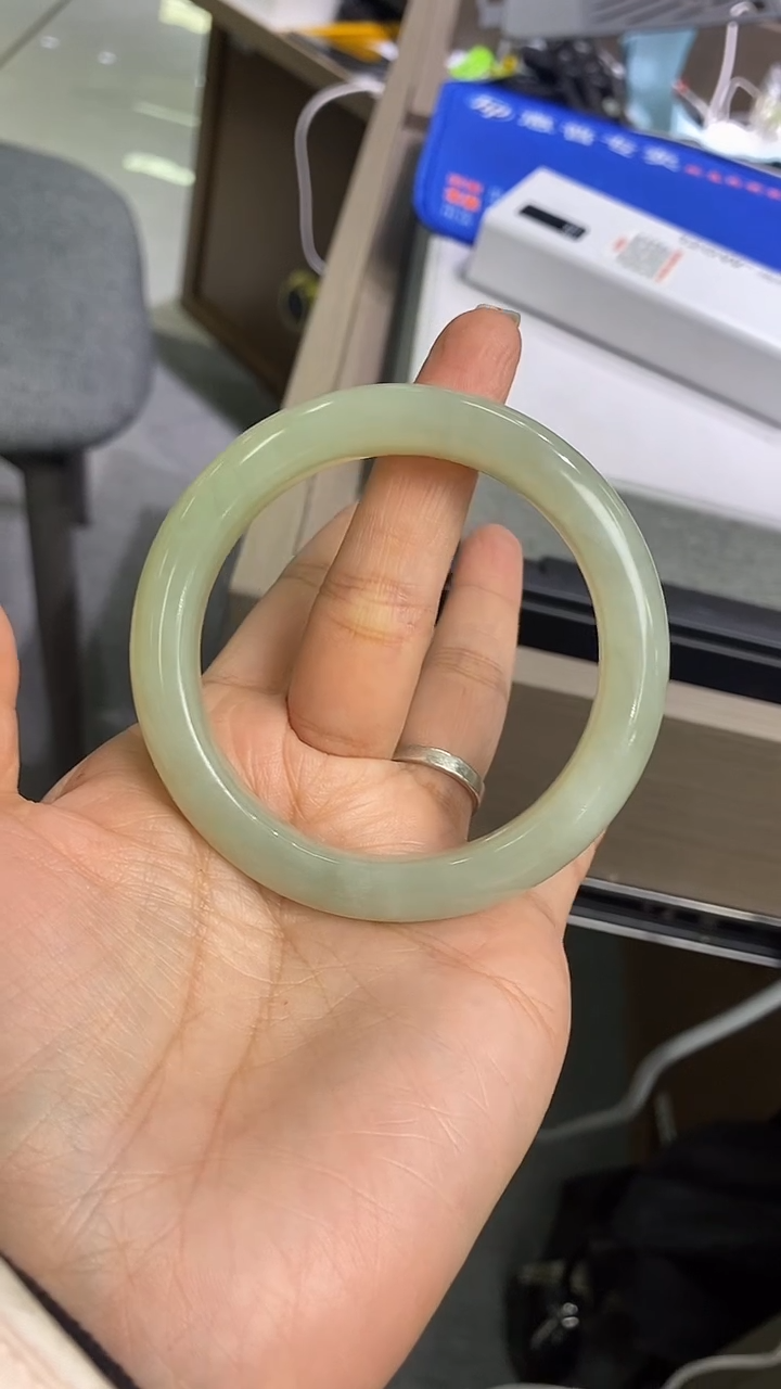 未镶嵌手镯和田玉?***?和田玉青海料手镯56mm