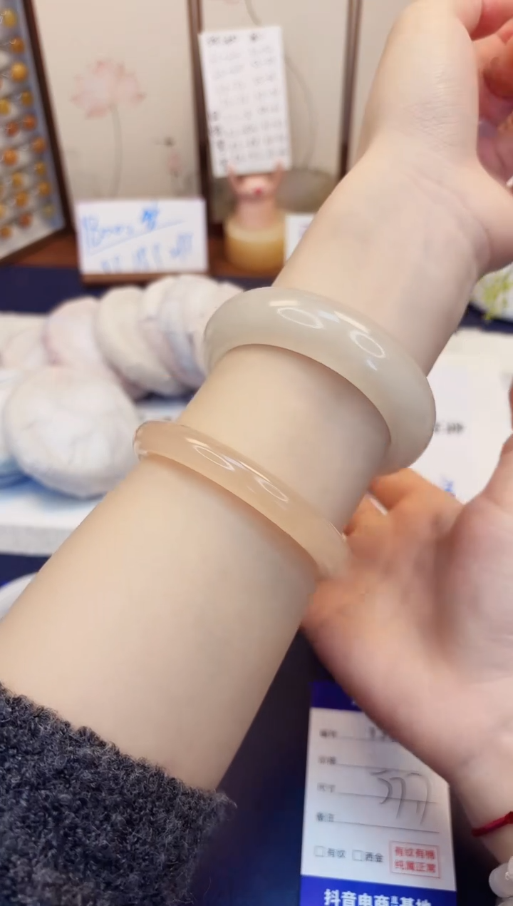 【闪购商品】石英质玉手镯未镶嵌132-财气镯-圈口57