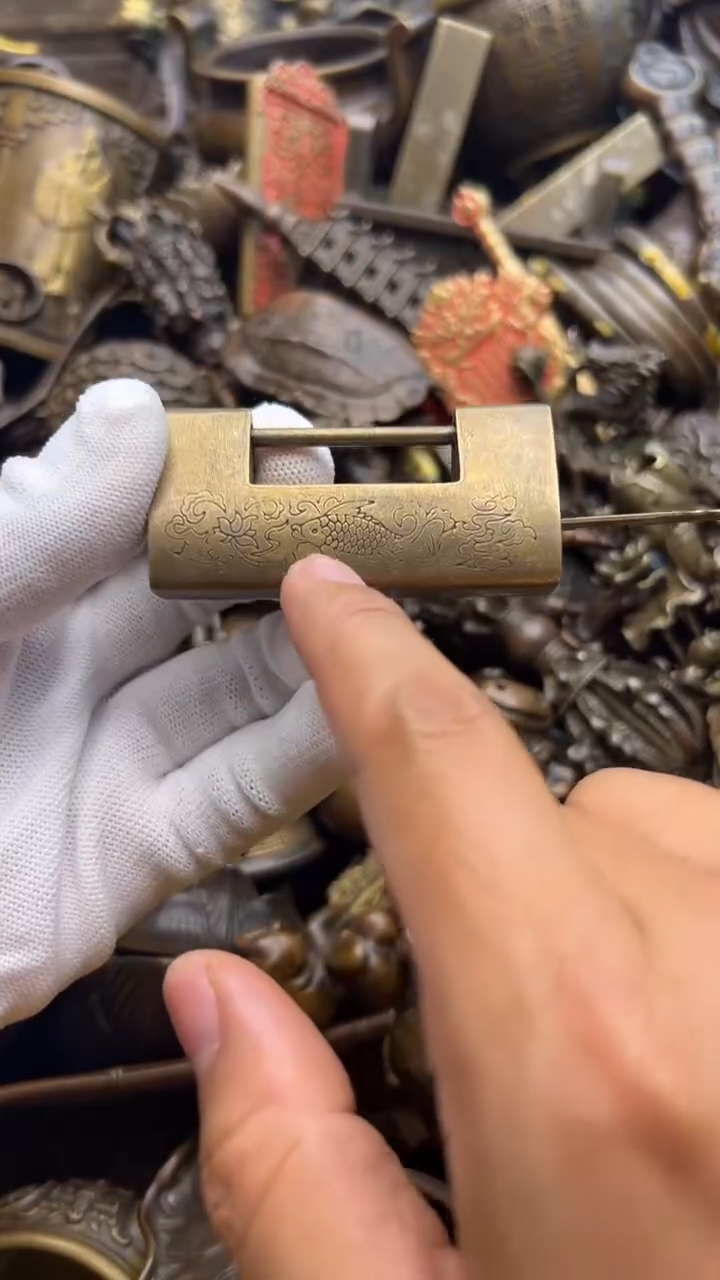 精美铜器，点击下单