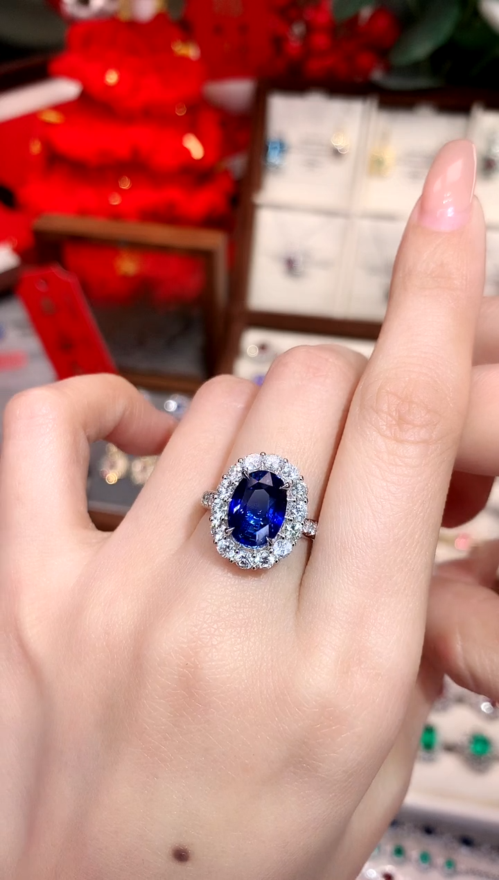 【闪购商品】蓝宝石戒指18K金镶嵌4.14ct/天然宝石/七天无理由