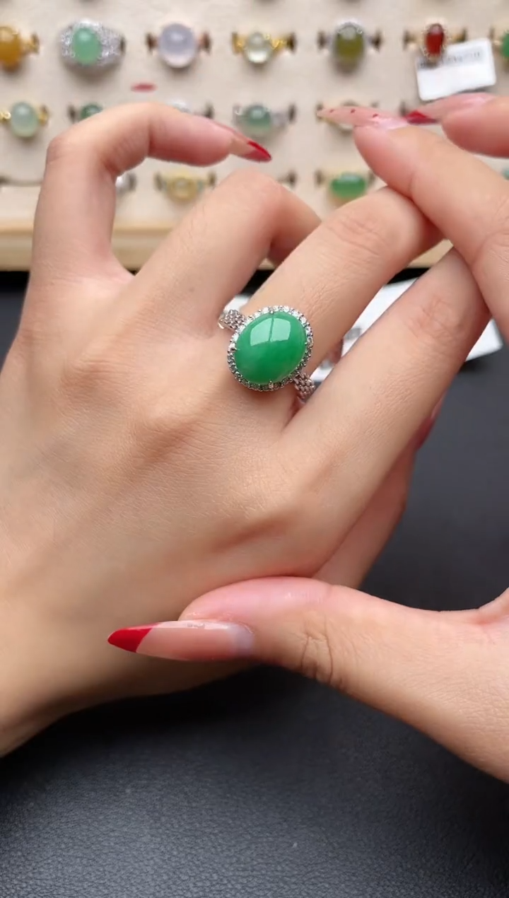 【闪购商品】翡翠戒指银S925镶嵌一物一证一礼盒