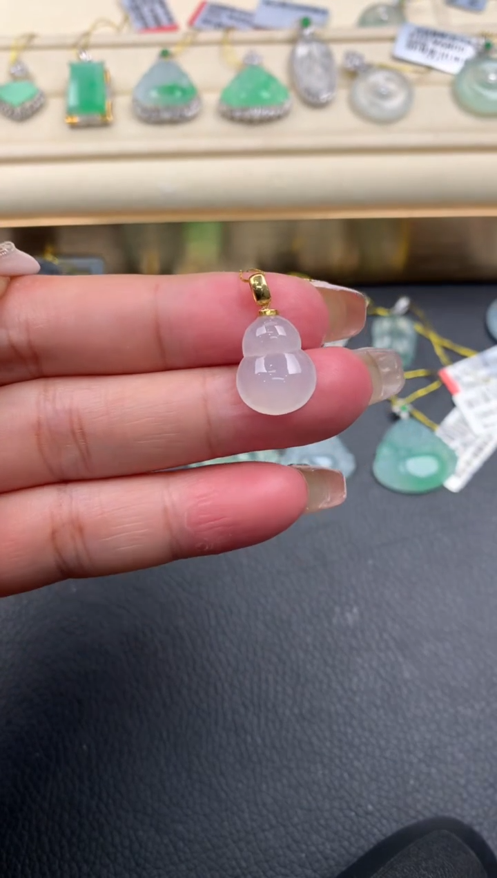 【闪购商品】翡翠颈饰18K金镶嵌Q151      