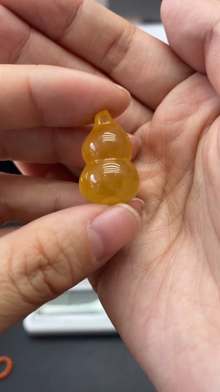 琥珀未镶嵌珠宝奇石2182