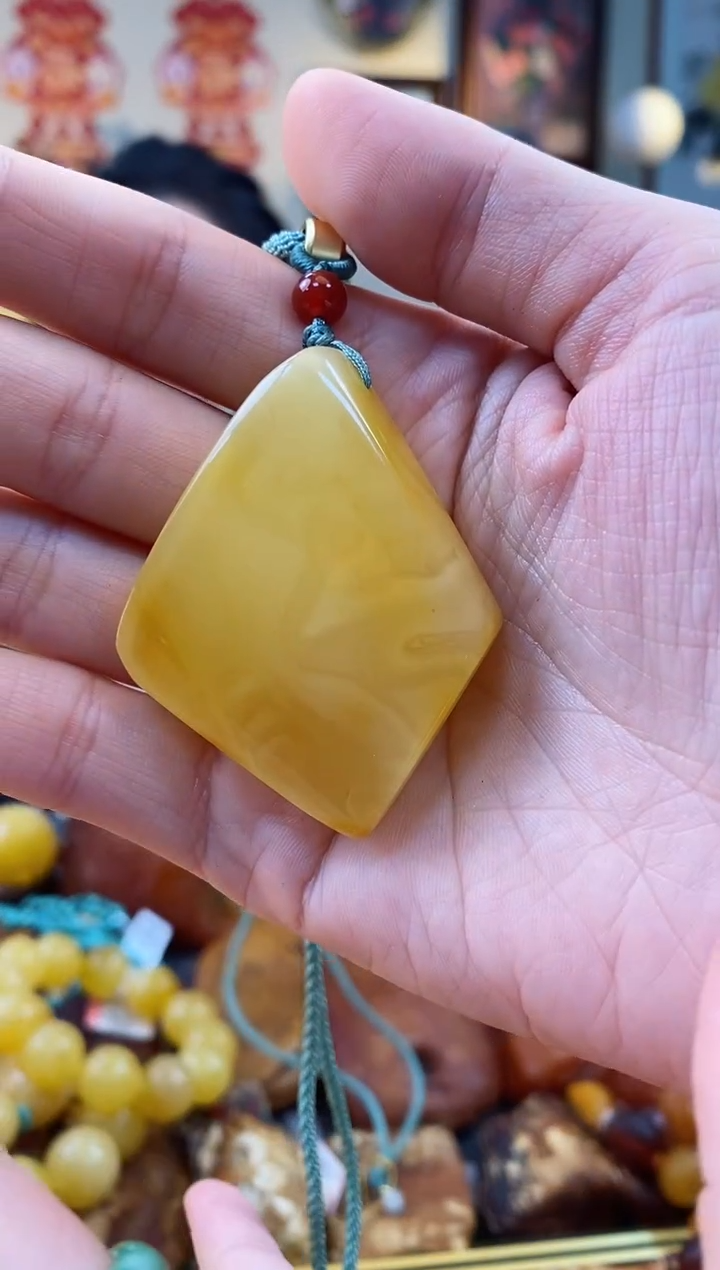 【闪购商品】琥珀颈饰未镶嵌吊坠