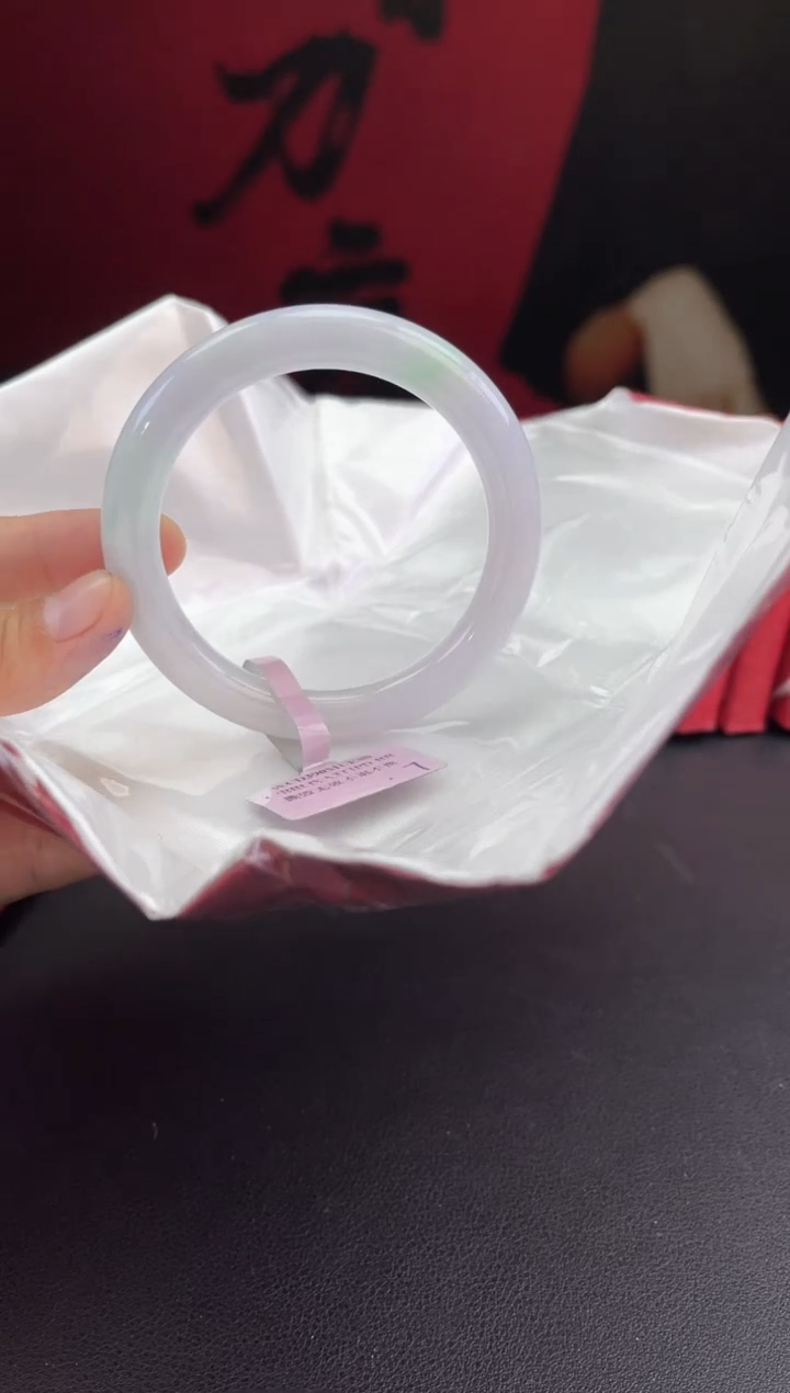 翡翠未镶嵌手镯1翡翠手镯