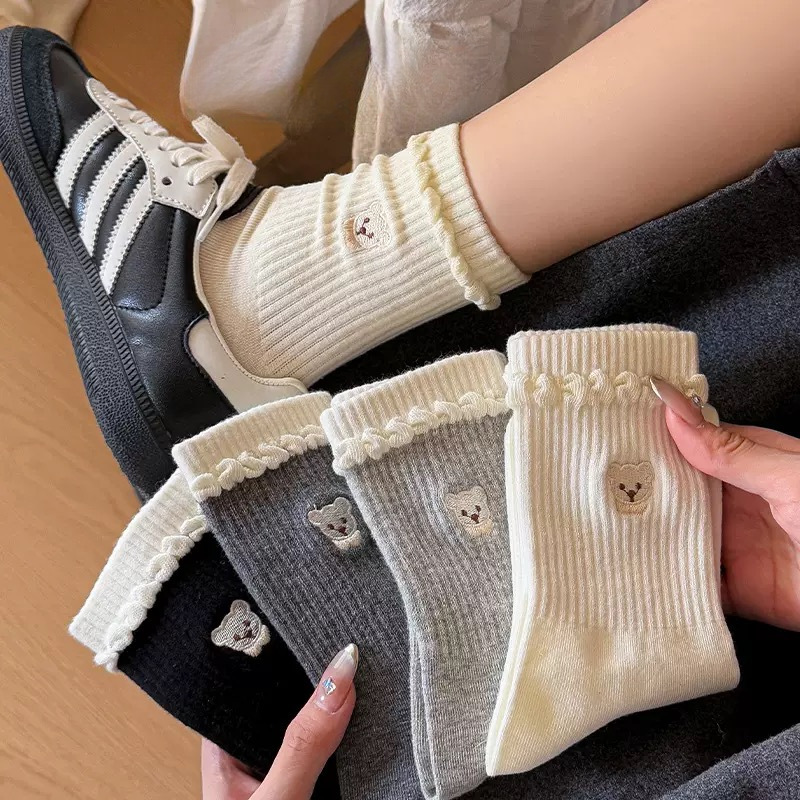 冬季卡通动漫女极简风中筒袜提花袜子