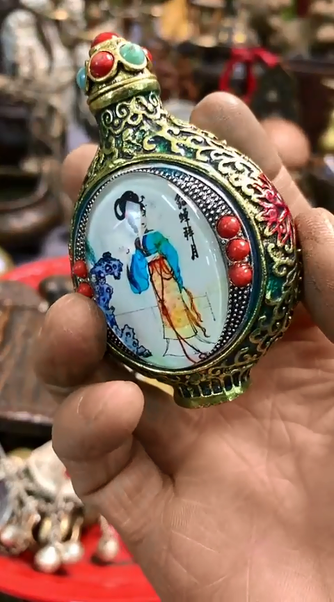 【闪购商品】一物一拍编号鼻壶