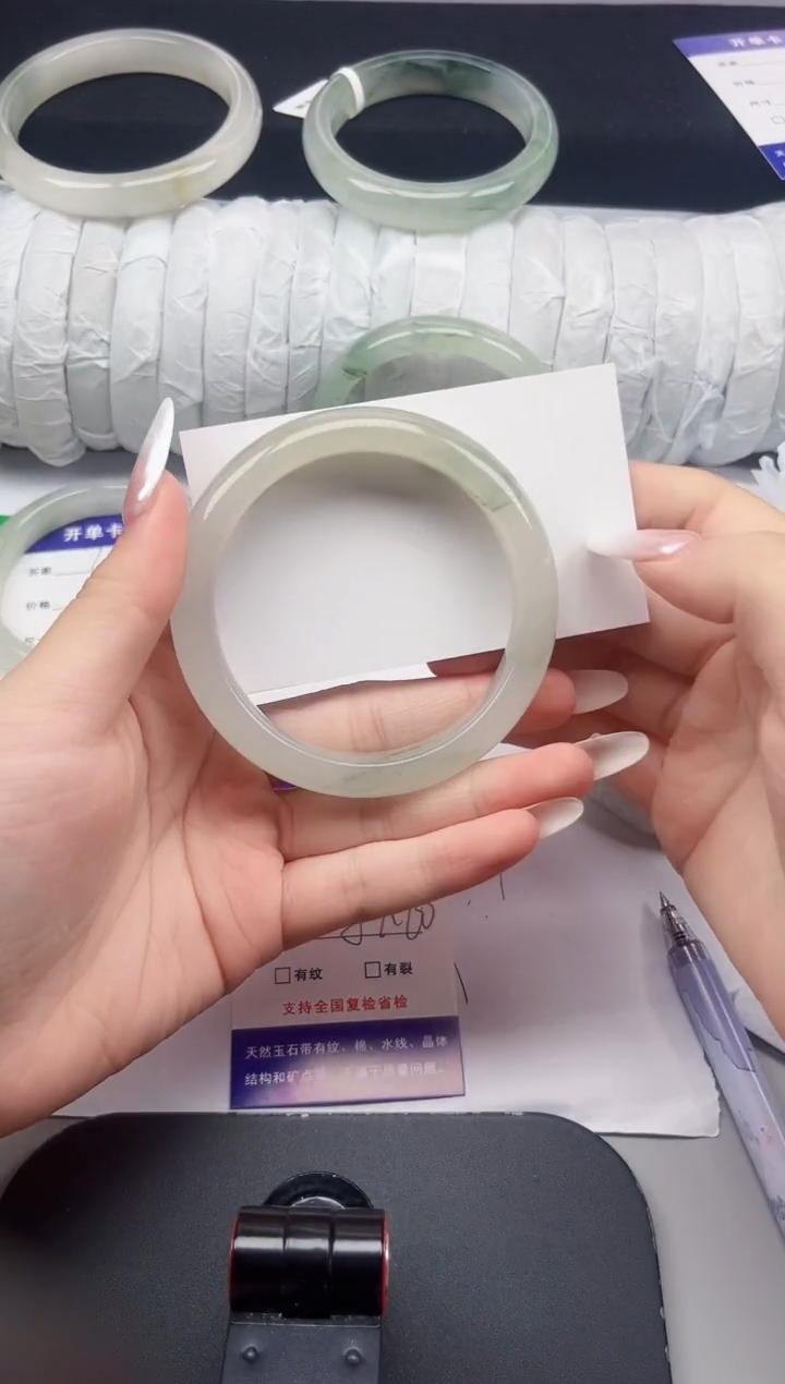 石英质玉手镯未镶嵌252-59/60