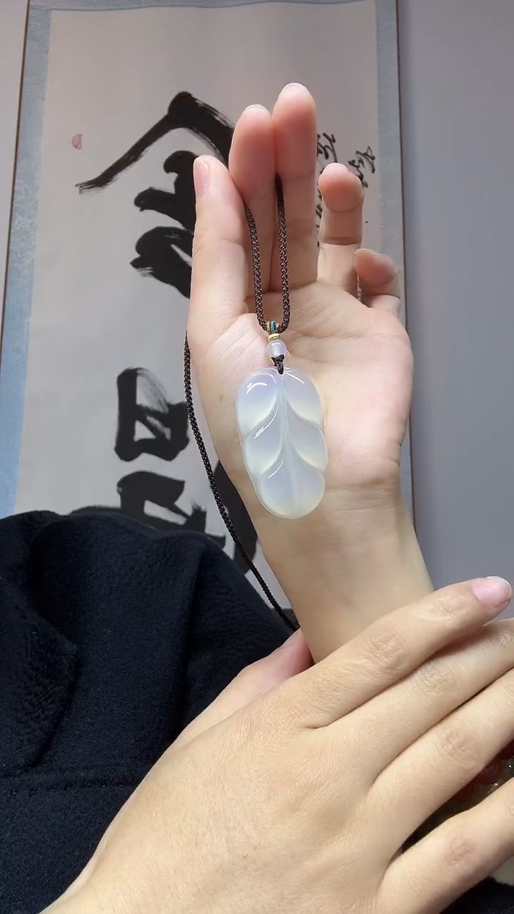 未镶嵌颈饰玛瑙/玉髓大叶子