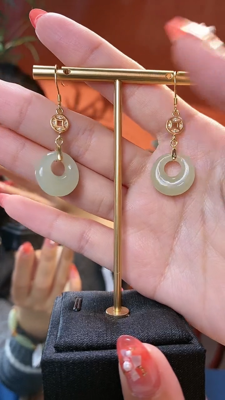 【闪购商品】和田玉耳饰未镶嵌耳钉一对