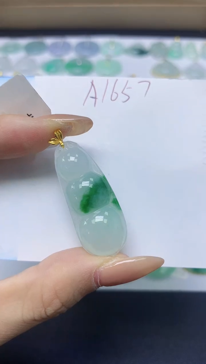颈饰18K金镶嵌翡翠天然缅甸A货翡翠百元以上9元证书费自理