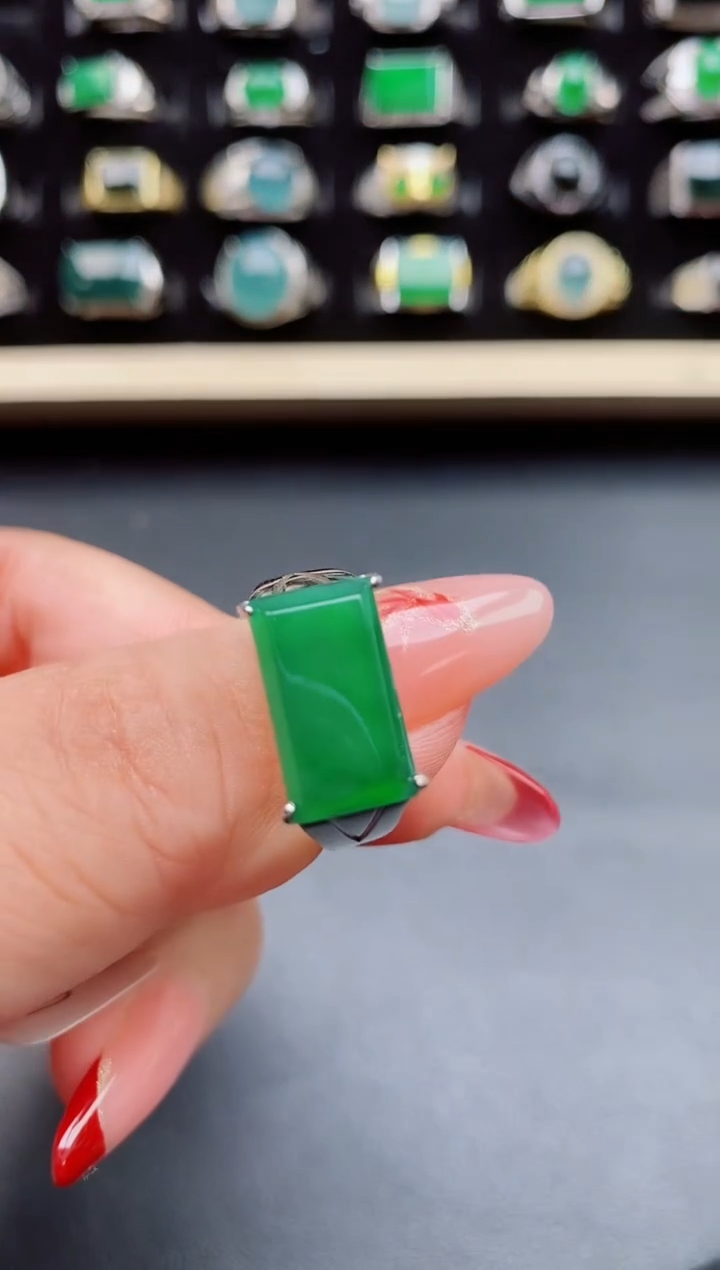 【闪购商品】翡翠戒指银S925镶嵌50805