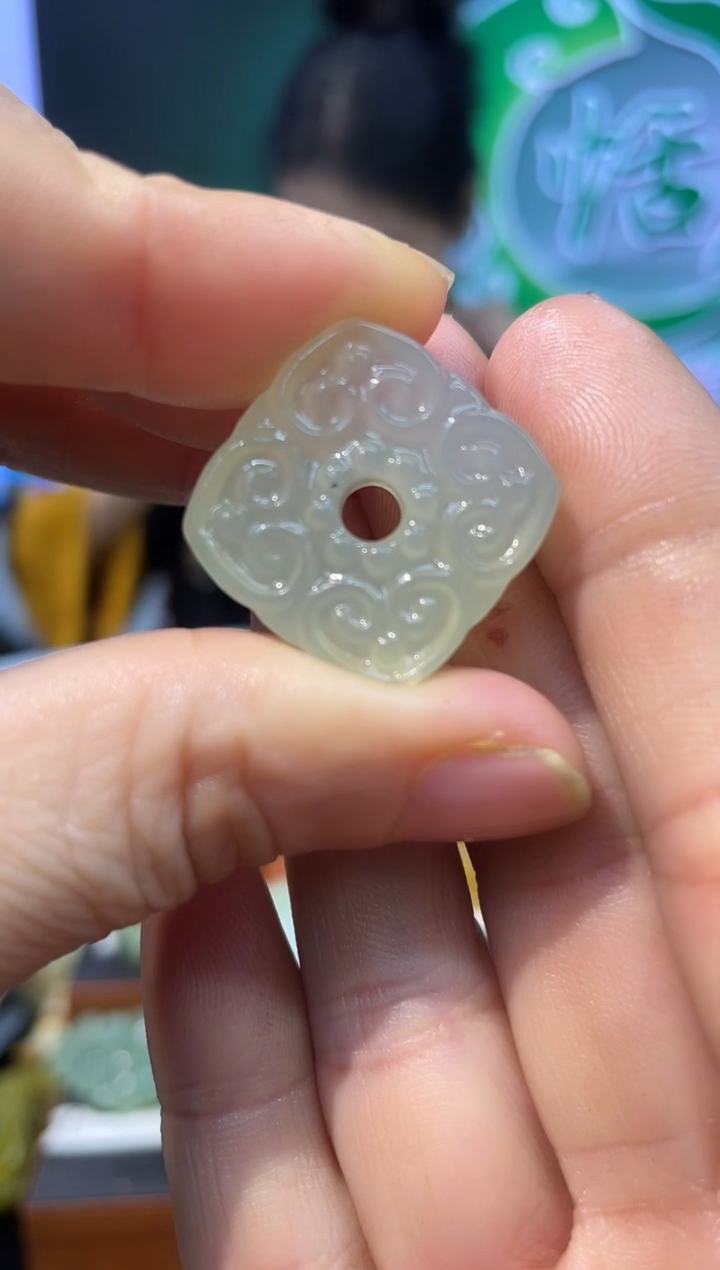 【闪购商品】岫玉吊坠未镶嵌·