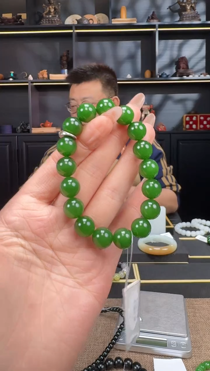 【闪购商品】和田玉1未镶嵌12mm碧玉手串