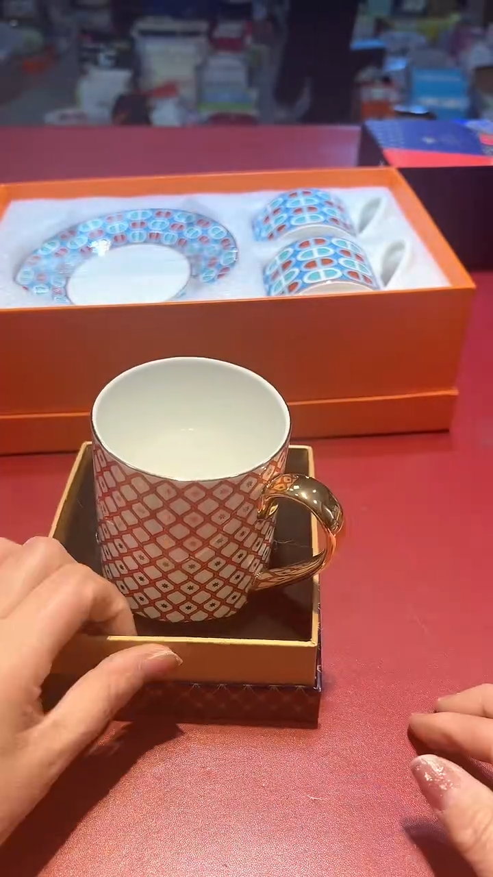 【闪购商品】瓷片锅碗瓢盆一件不剩