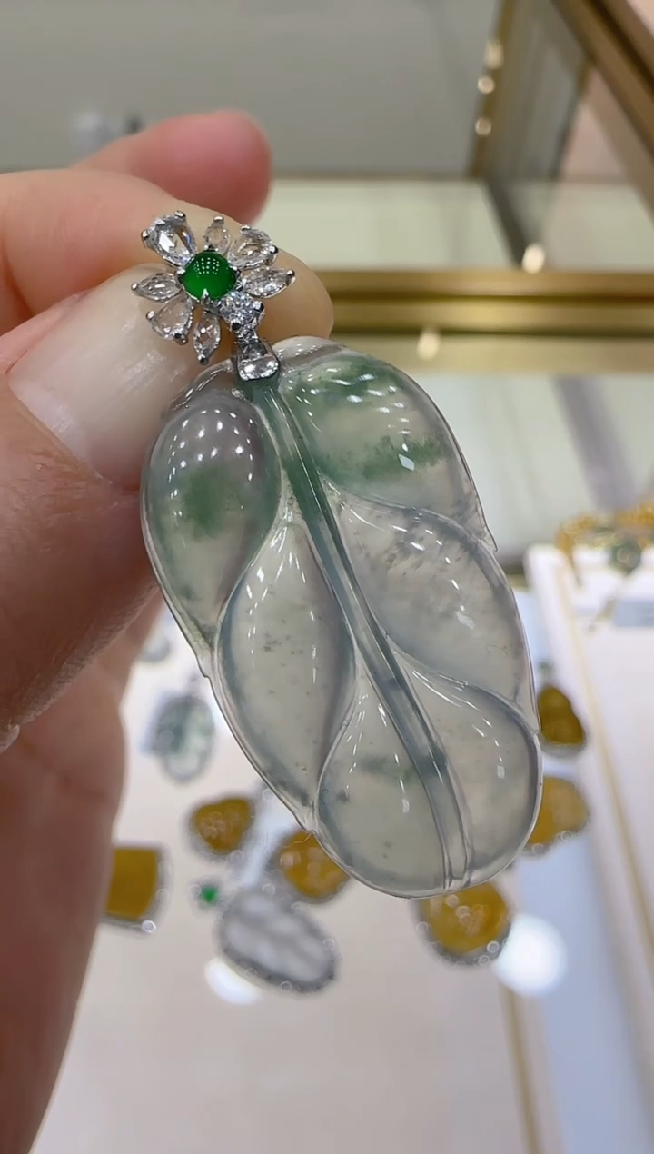 【闪购商品】翡翠吊坠(不含链)18K金镶嵌团购多样性发一件